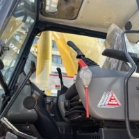 Excavatrice Komatsu 450 d'occasion, faible nombre d'heures de travail, performances fiables, matériel de construction