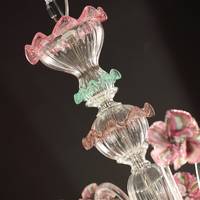 Lustre d'élégance romantique orné de fleurs en verre rose gracieuses pour la décoration de l'hôtel, de la maison et du salon