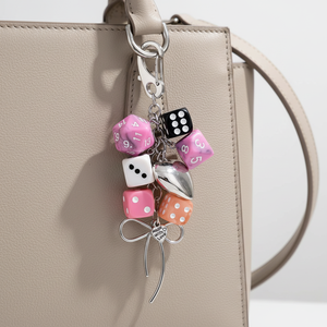 Nuevo Llavero con Colgante de Dado Colorido, Rosa y Negro, de Acrílico, con Cierre de Langosta, Accesorio de Moda - Product Image 1