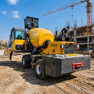 Bétonnière mobile à bas <span class=keywords><strong>prix</strong></span>, machine auto-chargeante, capacité de 2 m³, <span class=keywords><strong>camion</strong></span> à béton à vendre - Product Image 1