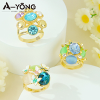 Bague de luxe rétro style cour royale plaquée or 14 carats avec cristaux naturels colorés pour femme