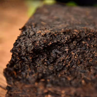 Vente en gros de briques de thé Pu-erh mûr du Yunnan 2010, 1000g, vieilli, pour la perte de poids, détoxifiant, ventre plat, OEM/ODM, marque privée