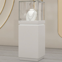 Vitrine d'exposition de bijoux et de reliques culturelles, en verre, avec éclairage LED, autoportante, personnalisée, robuste et écologique