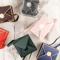 Autocollant de logo personnalisé facile à assembler boîte-cadeau de luxe pour biscuit bijoux bonbons au chocolat avec poignée en similicuir