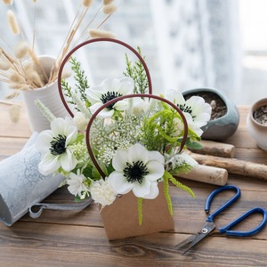 Ensemble de paniers de fleurs artificielles Munan Qingxia, fleurs blanches, verdure, décoration de mariage et de la maison CF01469 - Product Image 1