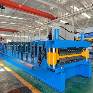 <span class=keywords><strong>Machine</strong></span> de formage à rouleaux automatique à double couche pour la production de tuiles de toiture ondulées - Product Image 5