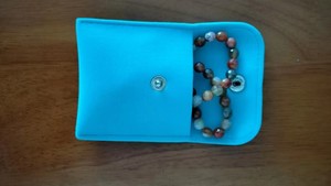 Bolsas de Almacenamiento para Joyería con Tapa Abatible de Varios Tamaños, Bolsas para Joyería con Logotipo Personalizado, Bolsa de Regalo para Collares de Terciopelo de Doble Cara con Cierre a Presión - Product Image 4