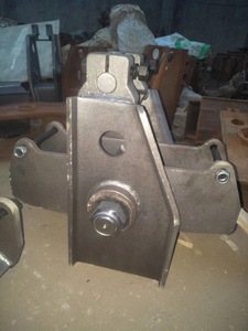 LH024 Welded and Cast <strong>Trailer</strong> Parts <strong>BPW</strong> Mechanical Suspension Hanger Middle Hanger and <strong>Equalizer</strong> - Product Image 3