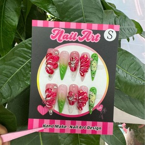 Faux ongles à presser faits main, multicolores, aux couleurs bonbon, avec motifs 3D fruits (fraise, cerise, nœud), réutilisables, vente en gros - Product Image 1