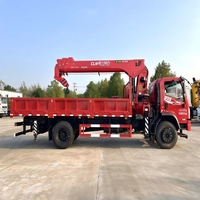 Camion grue à benne basculante 7 tonnes 4x2 avec châssis mono-essieu, benne de 4,5 m et grue télescopique