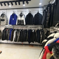 Veste matelassée à capuche pour femme, noire, OEM, écologique, en nylon rembourré, coupe-vent, respirante, chaude, pour l'hiver