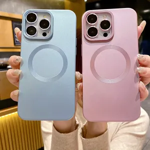 Juegos de fundas de teléfono con película de lente para iPhone 11 12 13 14 15 16 funda protectora de teléfono móvil con sensación de piel con magnético