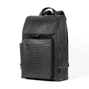 Sacs à dos d'affaires en cuir de crocodile véritable pour ordinateur portable, nouvelle mode, faible MOQ, avec panneau solaire USB pour hommes - Product Image 2