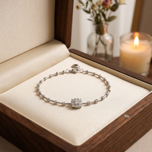 Pulsera de tenis de plata de ley 925 con centro de diamantes en racimo, elegante joyería fina para mujer - Product Image 1