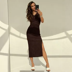 Abito Estivo da Donna, Vestibilità Slim, Design con Vita Stretta, Spacco Laterale, Stile Elegante, Disponibile in Marrone dalla Taglia S alla XL, Vendita all'Ingrosso - Product Image 1