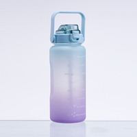 Bouteille d'eau personnalisée en plastique pour sport, fitness et gym avec paille et agitateur
