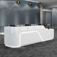 Zone d'accueil de l'entreprise - Peinte dans un style tendance - Bureau de consultation - Comptoir de caisse - Bureau d'accueil - Réception