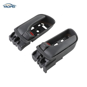 2 manijas de puerta interior delantera izquierda derecha 69206-AE010 69205-AE010 para <span class=keywords><strong>Toyota</strong></span> <span class=keywords><strong>Sienna</strong></span> 2004-2010 - Product Image 2