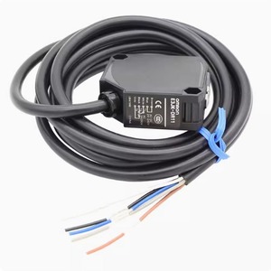 สวิตช์ตรวจจับระยะใกล้ Omron รุ่น E2E-C06S02-WC-B1 2M 24V IP67 เซ็นเซอร์แบบเหนี่ยวนำสำหรับใช้งานในอุตสาหกรรม - Product Image 1