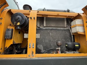 Excavadora Hidráulica de Ruedas Usada Hyundai R210W-7 de 21 Toneladas con Motor, Engranajes y Bomba Cummins - Product Image 3