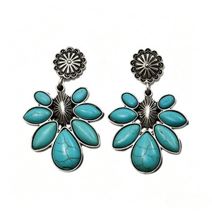 Orecchini Pendenti Vintage Boho con Fiori e Decorazioni in Turchese, Classici Pendenti da Donna - Product Image 2