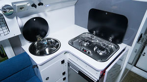 2025 Kinlife Mini159 4x4 camioneta Camper portátil RV Camper con cocina y baño Descuento DE SEPTIEMBRE Personalización OEM - Product Image 5