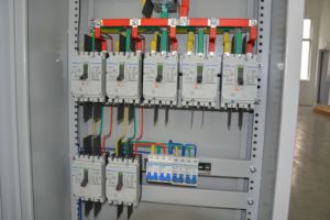Caja de Control de Energía DZMCT Personalizada de 380V de Bajo Voltaje IP55 GGD XL-21 para Exteriores, de Acero Inoxidable, para Distribución y Comutación - Product Image 3