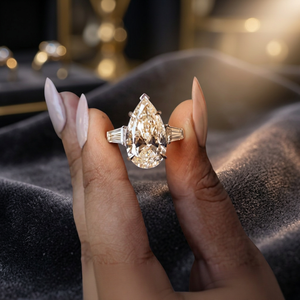 Bague de fiançailles pour femme en diamant de laboratoire taille poire certifié IGI, en or 10K 14K 18K ou argent 925 935, style classique - Product Image 1
