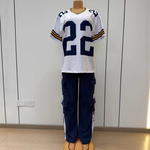 Conjunto de Dos Piezas de Moda Femenina Transfronteriza, Estilo Europeo y Americano, Estampado Digital, Top con Cuello en V, Pantalones Cargo con Estampado de <span class=keywords><strong>Trébol</strong></span>, Estilo Urbano, Deportivo y Moderno - Product Image 2