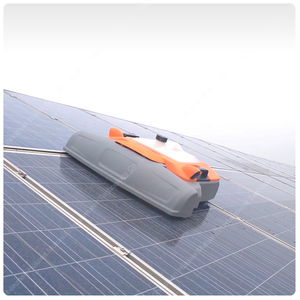 Robot de nettoyage de <span class=keywords><strong>panneau</strong></span> solaire pour la maison panneaux de poteau en fibre de carbone brosse à rouleau automatique nettoyage de toit - Product Image 1