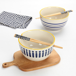 Tazón de ramen de cerámica con diseño personalizado, tamaño grande, con orificios para palillos, vajilla creativa para uso doméstico. - Product Image 3