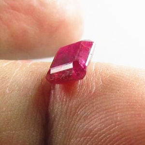 Inusual joyería de piedra preciosa roja Esmeralda 1.03ct SI claridad Natural rojo Beryl Bixbite de piedras preciosas sueltas - Product Image 3