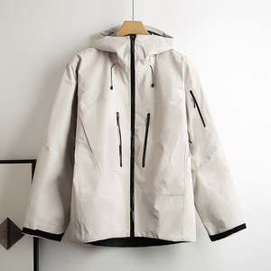 Veste de randonnée imperméable - Coupe-vent, 100% polyester, idéale pour les aventures en plein air - Product Image 3