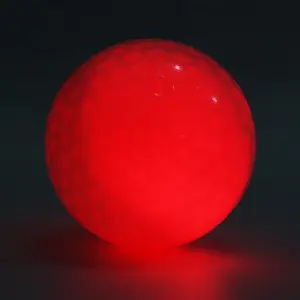 Оптовая продажа пластиковых мячей для гольфа красный светодиодный шар для гольфа освещает ночные мячи для гольфа с фонариком легко включать и выключать для ночного спорта