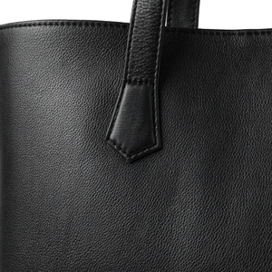 Sac fourre-tout unisexe en cuir véritable noir uni avec poignée souple, usage quotidien décontracté, durable, capacité 20-30L, doublure en polyester avec fermeture éclair - Product Image 6