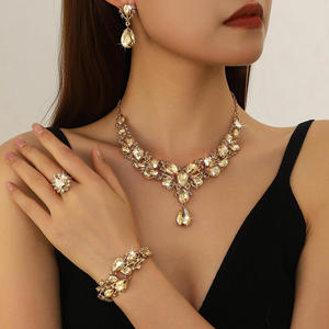 Elegante Juego de Joyería de 3 Piezas Chapado en Oro con Cristales para Mujer, Servicio de Abastecimiento 1688 con MOQ Bajo, Marca FTS, Más de 10 Años de Experiencia, DDP - Product Image 3