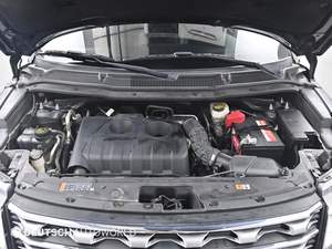 Ford Explorer modèle mai, SUV automatique spacieux 7 places, performance puissante, véhicule d'occasion en bon état, idéal pour l'exportation - Product Image 2