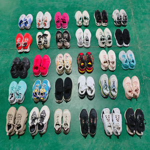 Zapatos de Segunda Mano al por Mayor, Zapatos Usados Originales, <span class=keywords><strong>Zapatillas</strong></span> Deportivas Usadas para <span class=keywords><strong>Mujer</strong></span>, Zapatos de <span class=keywords><strong>Marca</strong></span> Usados, Sepatu Sport Bekas para <span class=keywords><strong>Mujer</strong></span> - Product Image 3