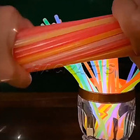 Lot de 100 bâtons lumineux LED pour Noël, Halloween, fête de remise de diplôme, fournitures de fête, cadeaux d'anniversaire, accessoires, décorations