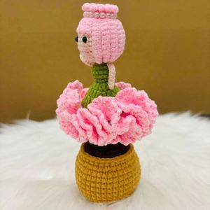Maceta Decorativa de Ganchillo Hecha a Mano de Alta Calidad con Forma de Carnation Fairy para Navidad, Halloween, Graduación, Día de la Madre - Product Image 5