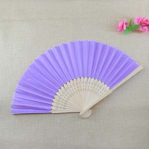 Abanico Plegable de Nailon Personalizado al por Mayor para Bodas, con Diseño de Flores Pintadas, para Uso Promocional - Product Image 2