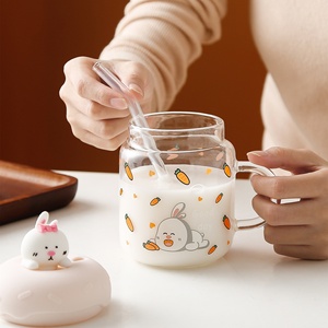 Lindo patrón de dibujos animados taza de vidrio con tapa pajita resistente a altas temperaturas taza de leche para el desayuno para niños para presentaciones de agua - Product Image 2