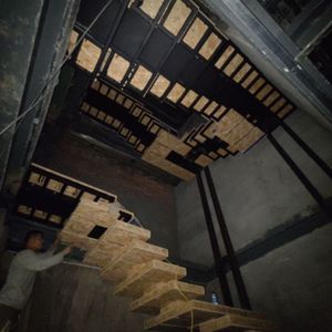 <span class=keywords><strong>Escaleras</strong></span> Flotantes en Espiral Modernas Weijia, Diseño Prefabricado <span class=keywords><strong>de</strong></span> Madera y Vidrio para Hormigón, Planos y Envíos - Product Image 4