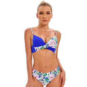 Bikini triangle à imprimé floral européen et américain, maillot de bain deux pièces dos nu sexy à col licou transfrontalier - Product Image 6
