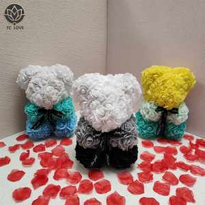 Promoción al por Mayor de Osos de Peluche con Rosas Artificiales para San Valentín, Bodas y Navidad - Product Image 5