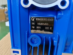 Motor de inducción eléctrico trifásico de bajo voltaje con engranaje de tornillo sin fin para RV, modelo YE2-90S-4, 1.1kW 1.5HP 1460rpm, alternador asíncrono trifásico de CA - Product Image 2
