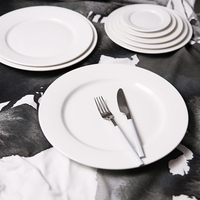 Ensemble de base de 6 assiettes plates rondes en porcelaine à motif uni