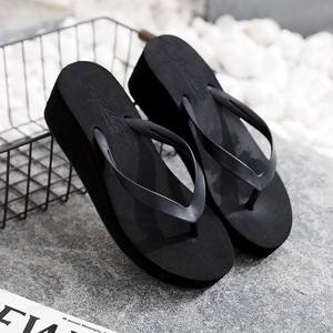 Sandalias de cuña para mujer con suela gruesa y puntera abierta, estilo casual y antideslizante para playa y uso exterior. - Product Image 2