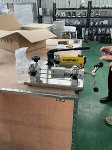 छोटे हाइड्रोलिक पोर्टेबल दबाव गेज कैलिब्रेटर अधिकतम 600 बार - Product Image 5