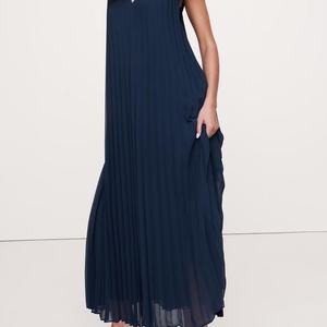 เดรสยาวทรงวีคอลึกผ้าฝ้ายโพลีเอสเตอร์สีน้ำเงินคุณภาพสูงสำหรับฤดูร้อน สไตล์ลำลอง แขนกุด เหมาะสำหรับผู้หญิง - Product Image 6